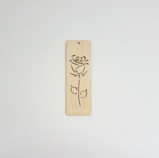 Semn de carte din lemn – trandafir 1