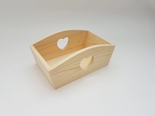 Suport/coș din lemn – model inimă 1