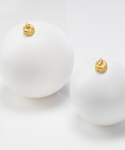 Glob rotund - diametru 8 cm .