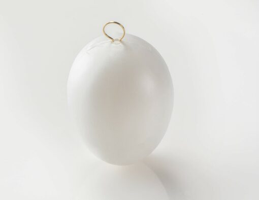 Ou din plastic pentru decorat - h 5,5 cm .
