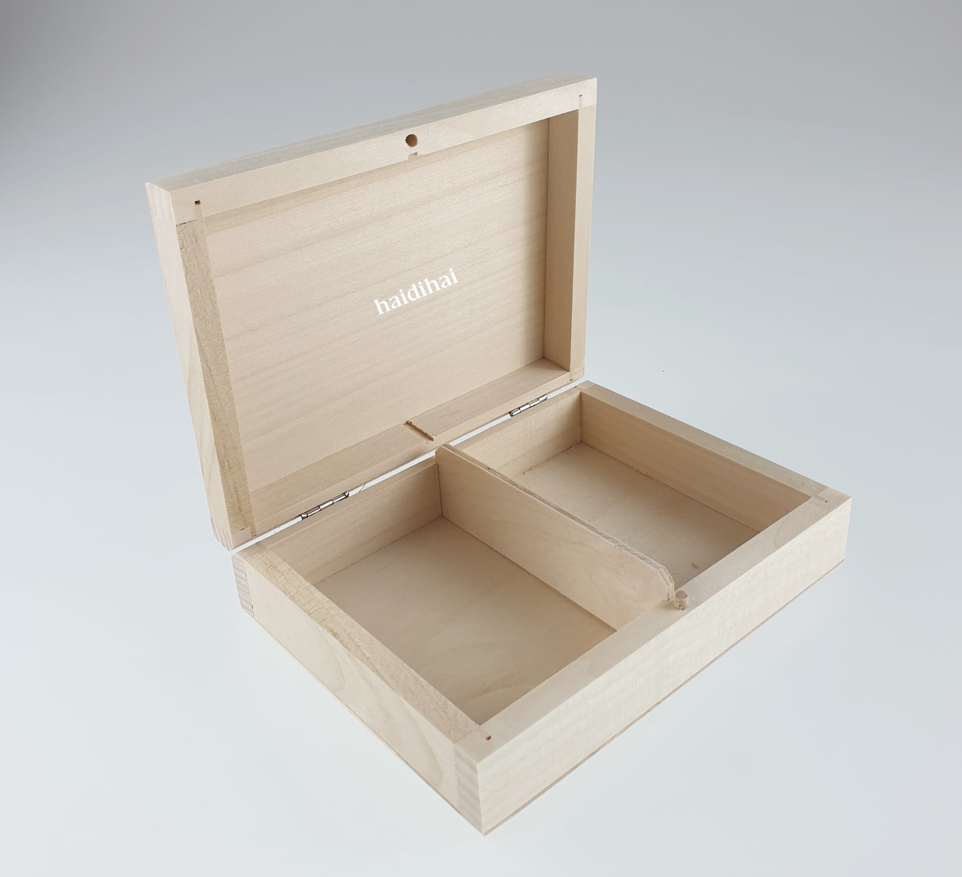 Cutie din lemn cu 2 compartimente - 16x12x4,5 cm 2 Cutie din lemn cu 2 compartimente - 16x12x4,5 cm - imagine 2