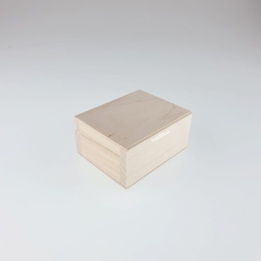 Cutie lemn – căptușit cu material roșu 1