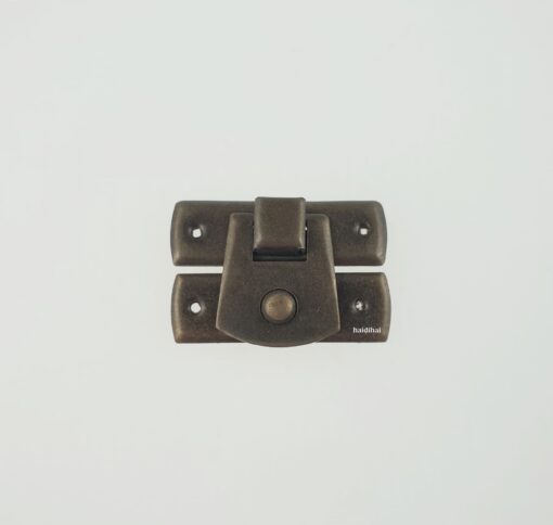 Încuietoare metalică pentru cutii 2,2×3 cm 1