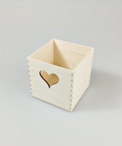 Suport pentru creioane si pixuri - inimă - 10x10x9,8 cm