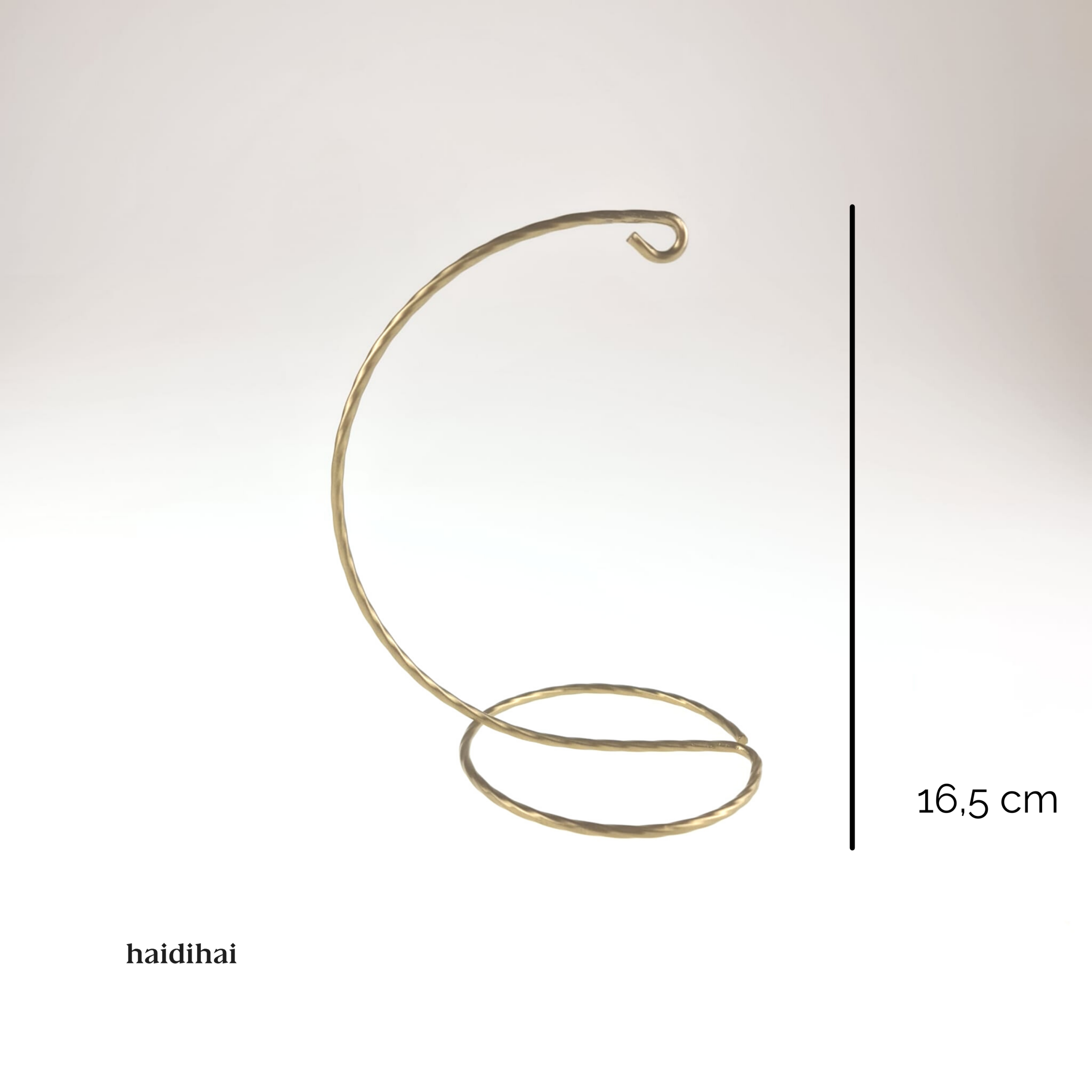 Suport metalic decorativ auriu - glob - h16,5 cm 1 Suport metalic decorativ auriu - glob - h16,5 cm