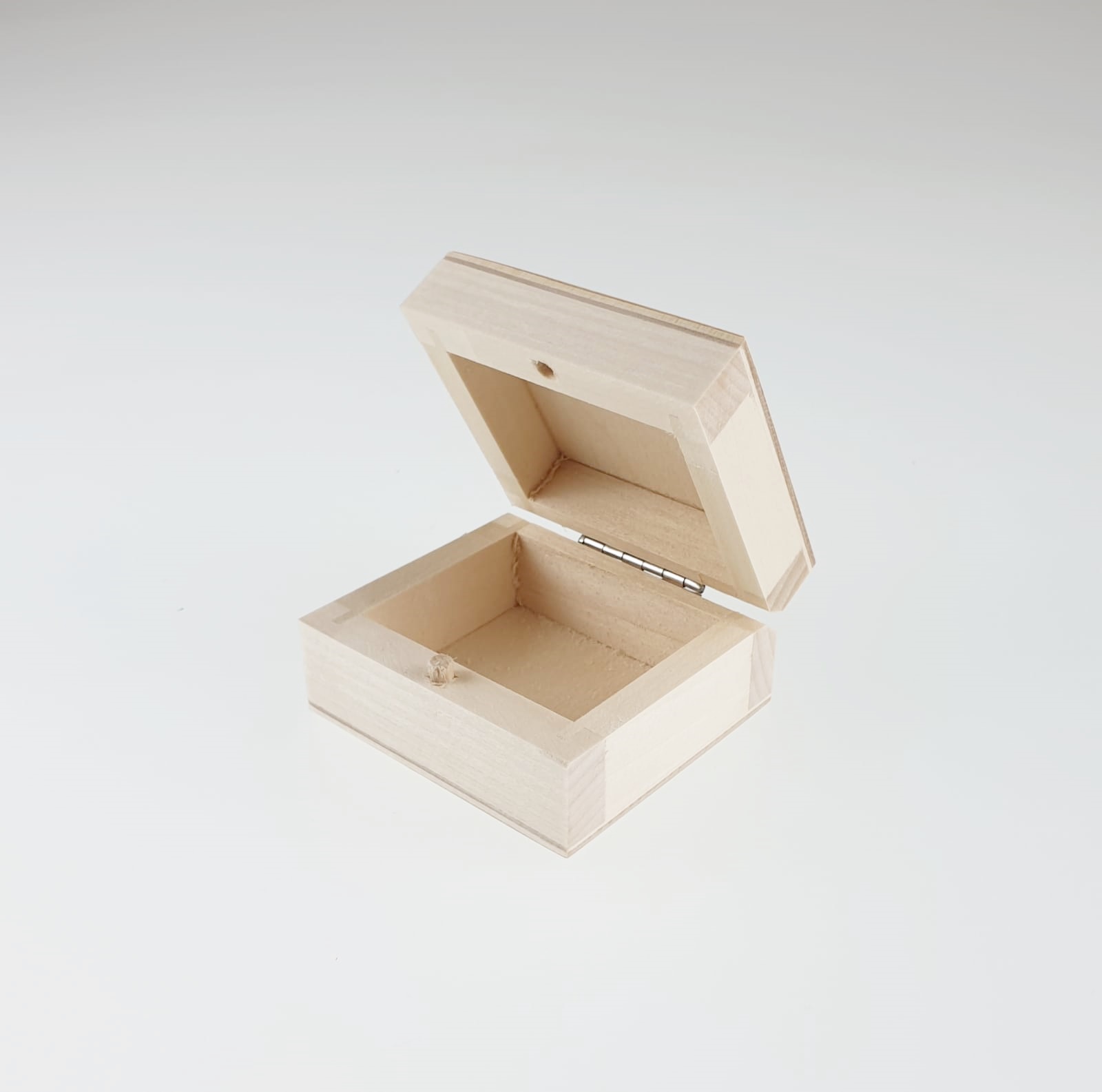 Cutie din lemn - 6.5x6x3.5 cm 2 Cutie din lemn - 6.5x6x3.5 cm - imagine 2