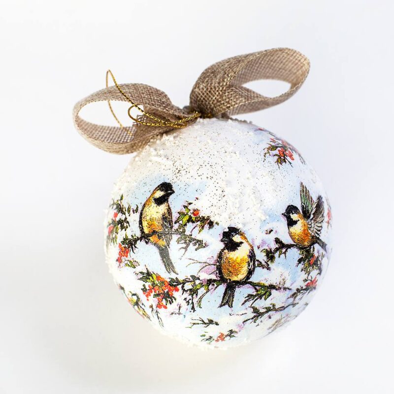 Creativitate fără limite: Globuri decorative pentru proiecte handmade 3