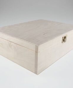 Cutie din lemn – cu închizătoare – 27,5×20,5x8,3 cm