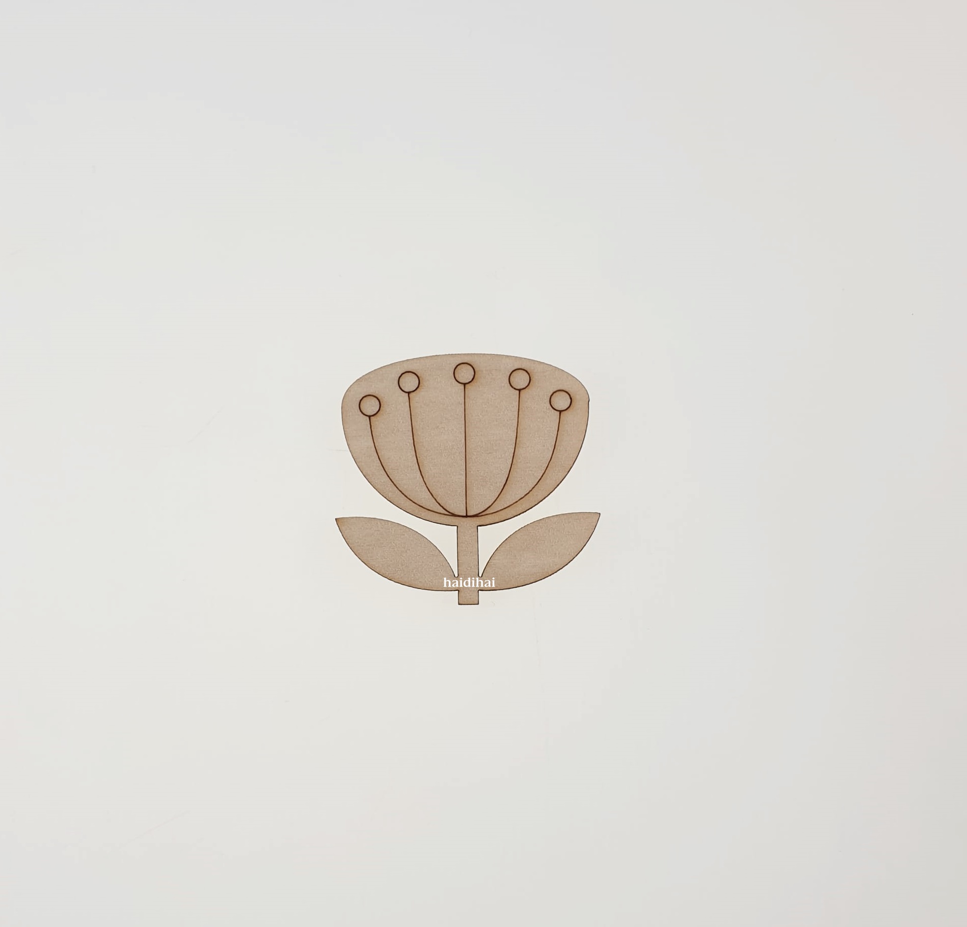 Decorațiune lemn – Cute Flower – 6x5,6 cm 1 Decorațiune lemn – Cute Flower – 6x5,6 cm