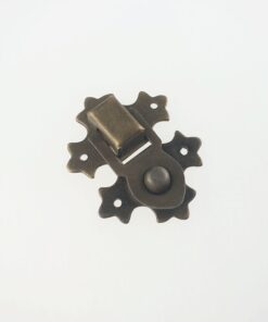 Încuietoare metalică pentru cutii - 3,7x2,9 cm