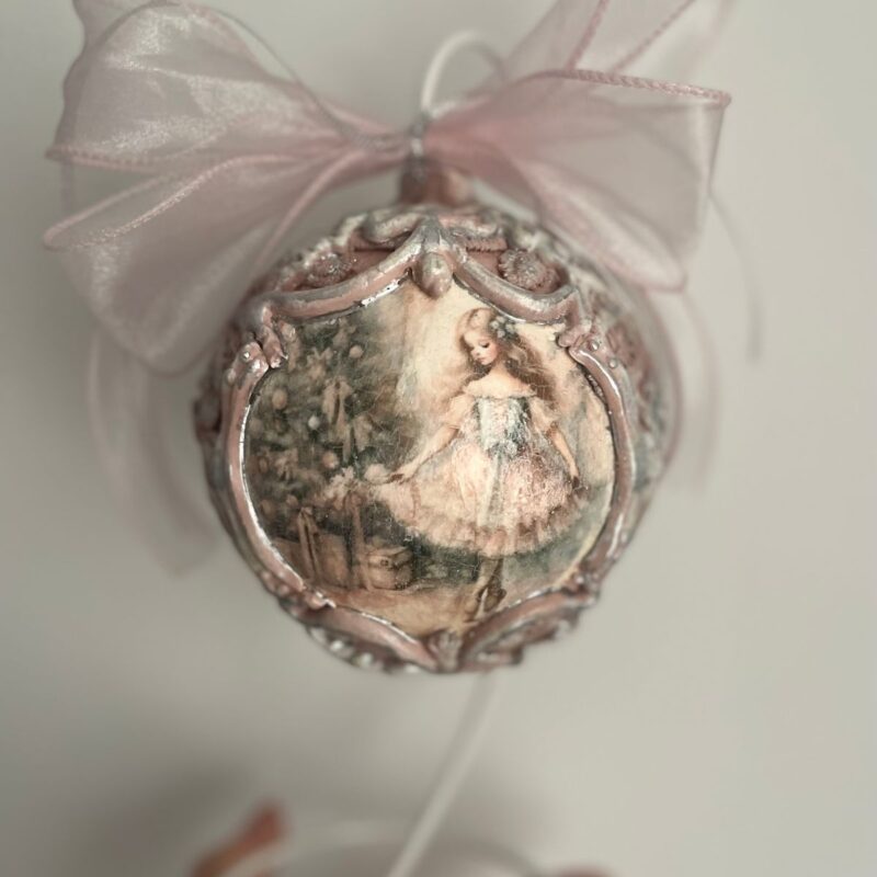 Image #2 from Oana